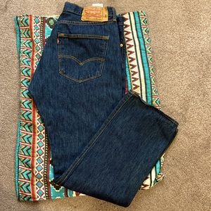 I bought these pants brand new and never got to wear them.